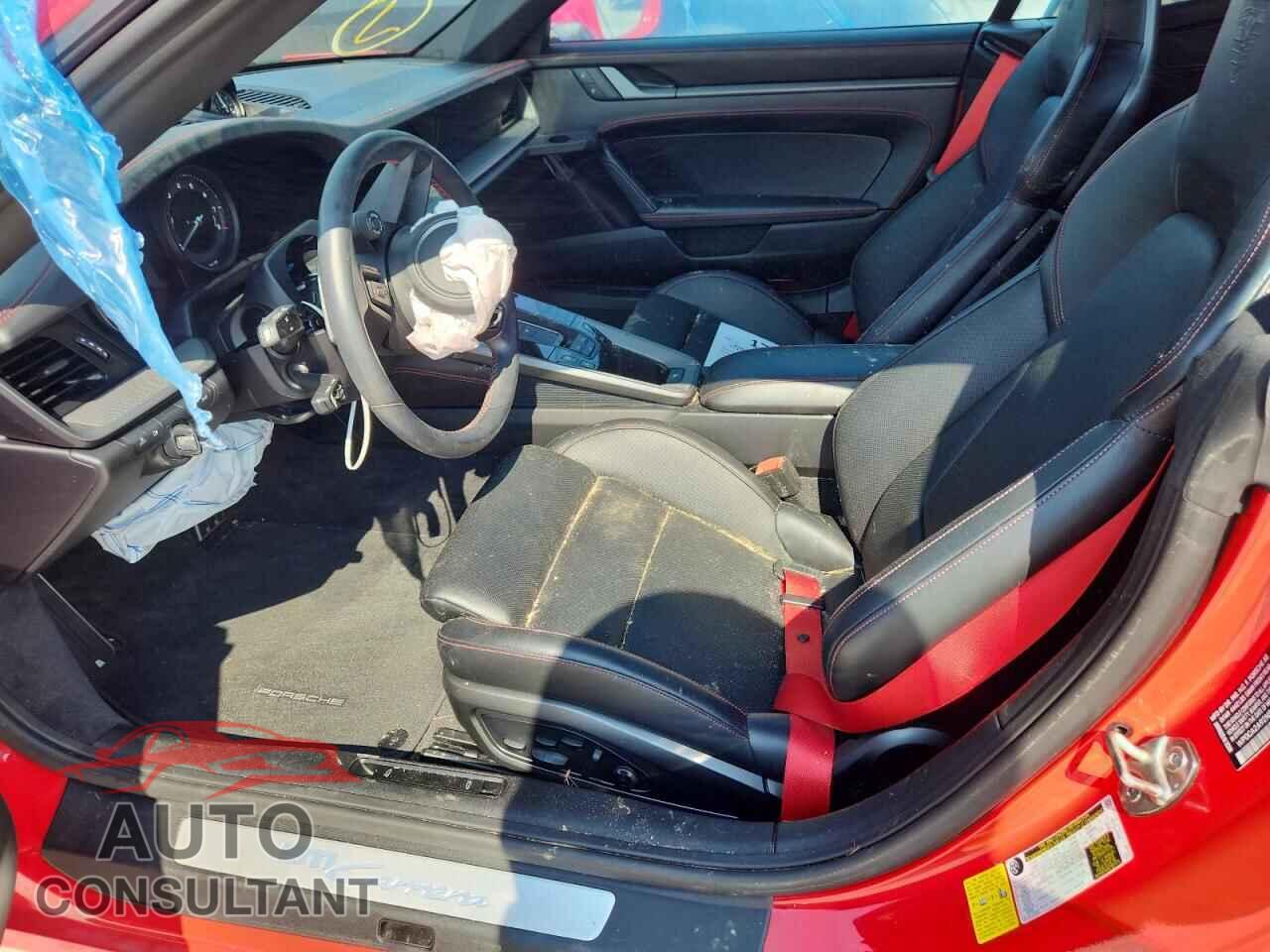 PORSCHE 911 2022 - WP0CA2A92NS237118