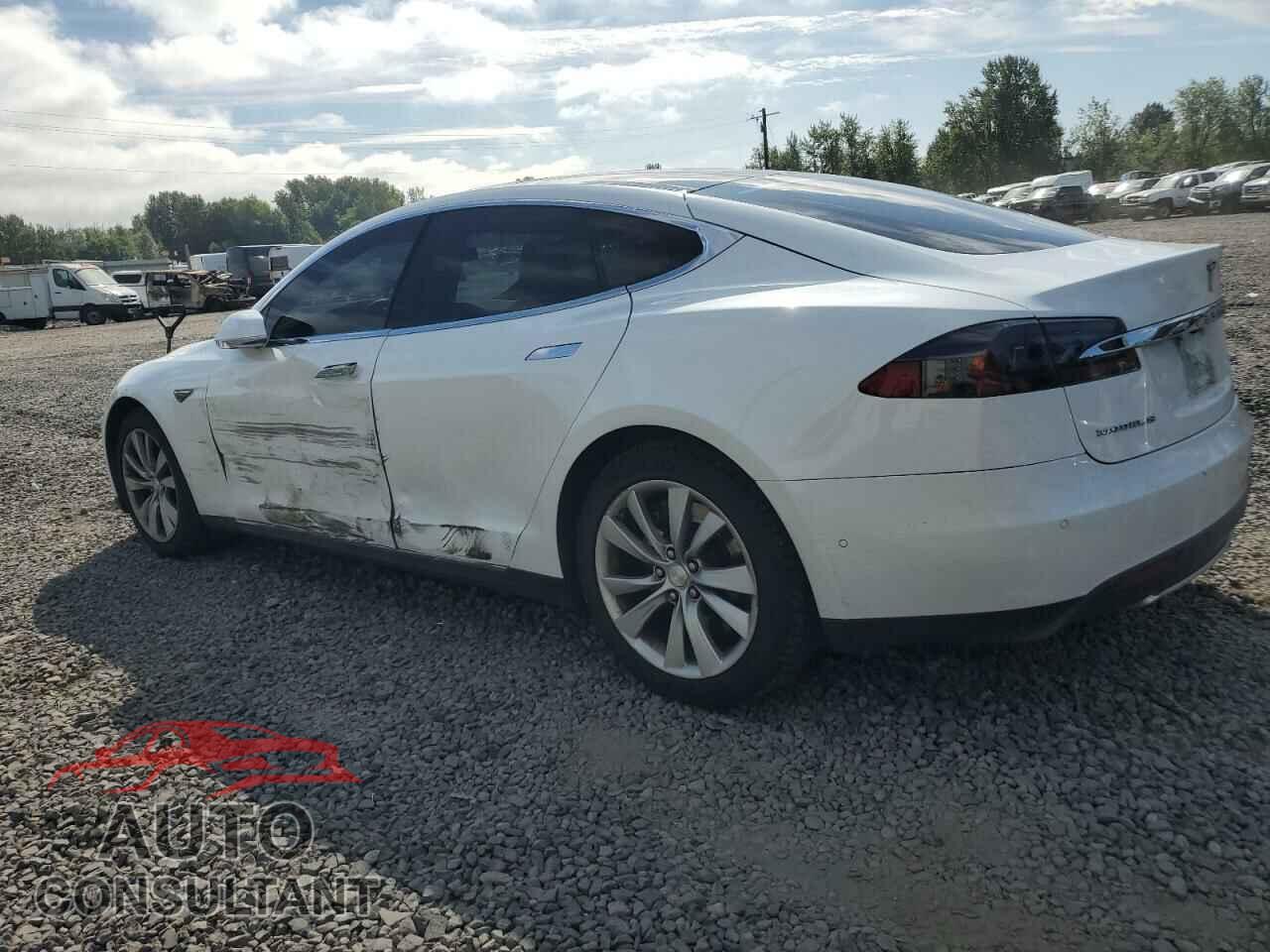 TESLA MODEL S 2016 - 5YJSA1E25GF128560