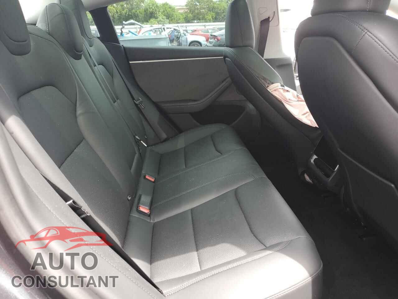 TESLA MODEL 3 2024 - 5YJ3E1EA9RF765096