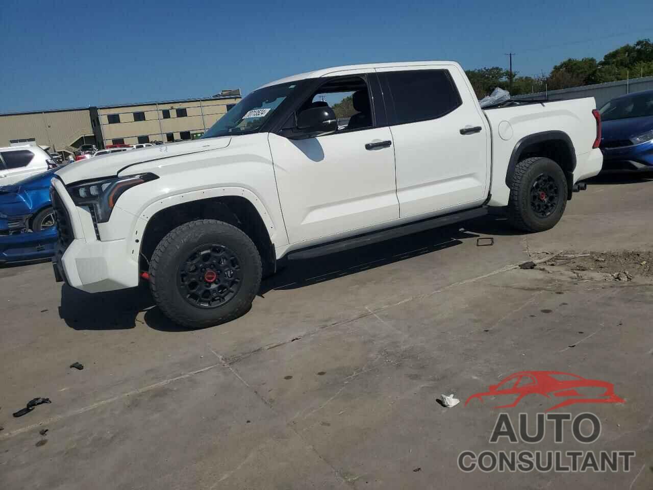 TOYOTA TUNDRA 2023 - 5TFPC5DB4PX025581