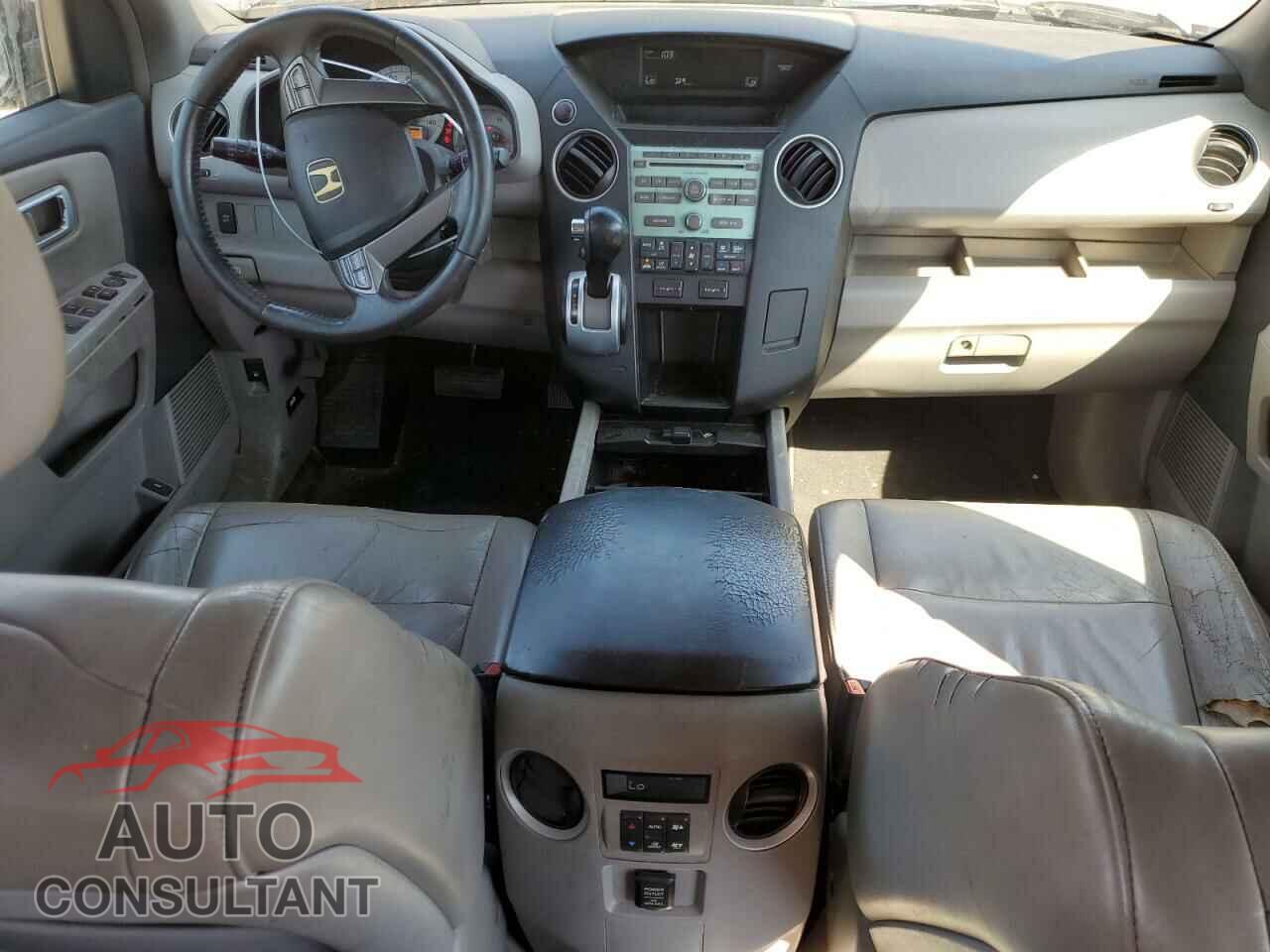 HONDA PILOT 2009 - 5FNYF38579B013975