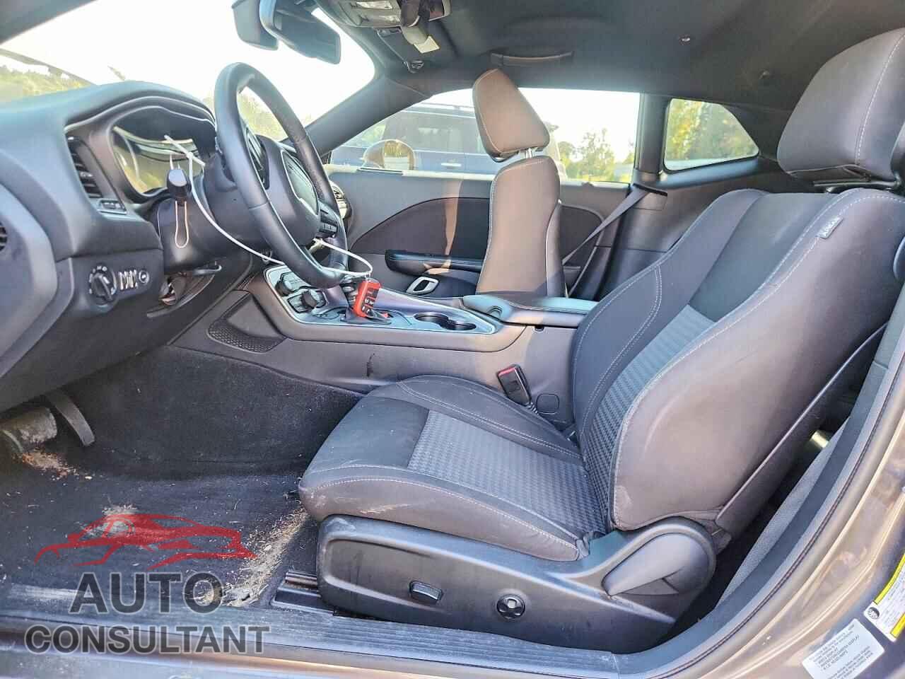 DODGE CHALLENGER 2015 - 2C3CDZAT7FH770526