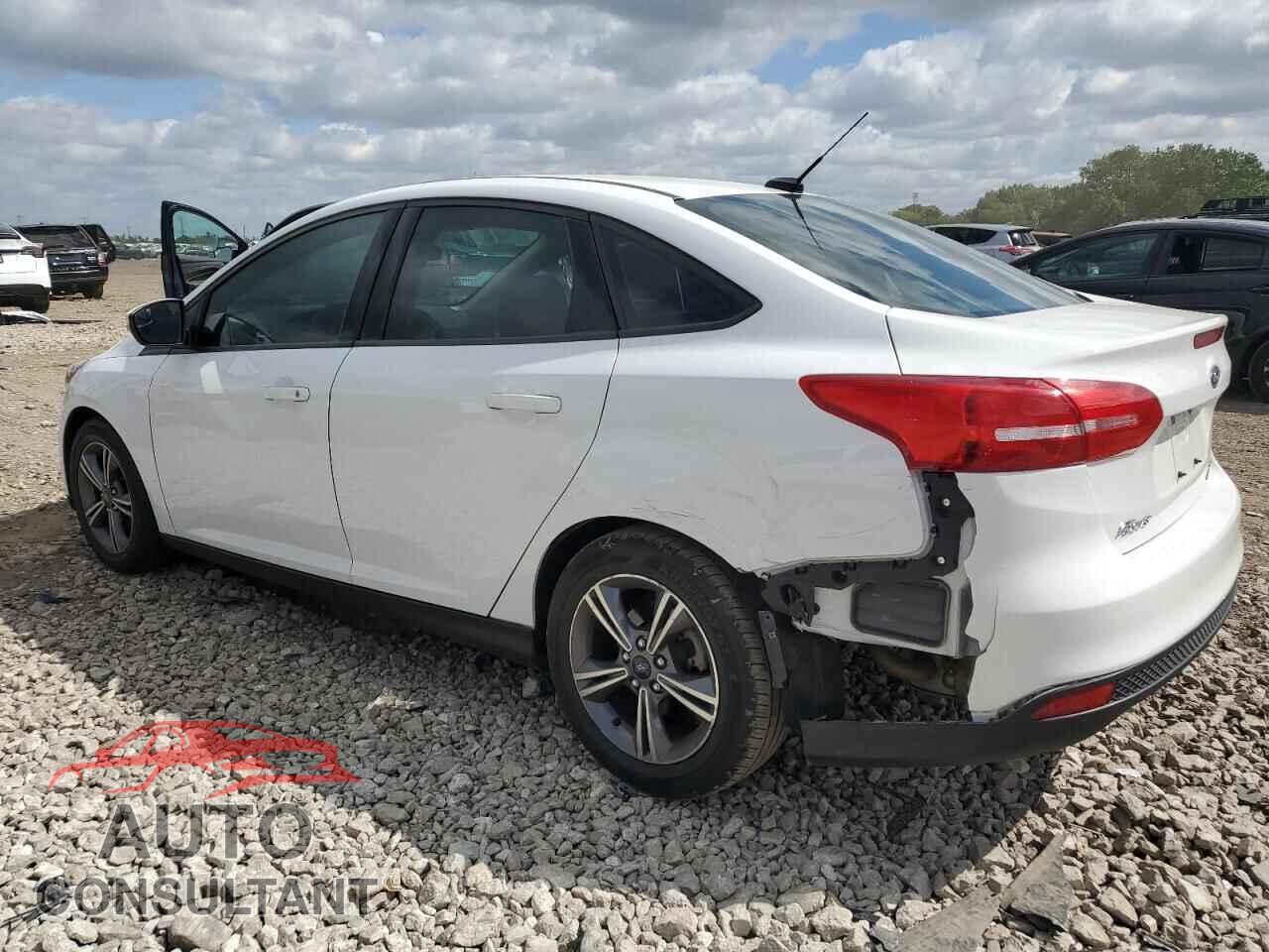 FORD FOCUS 2017 - 1FADP3FE7HL256976
