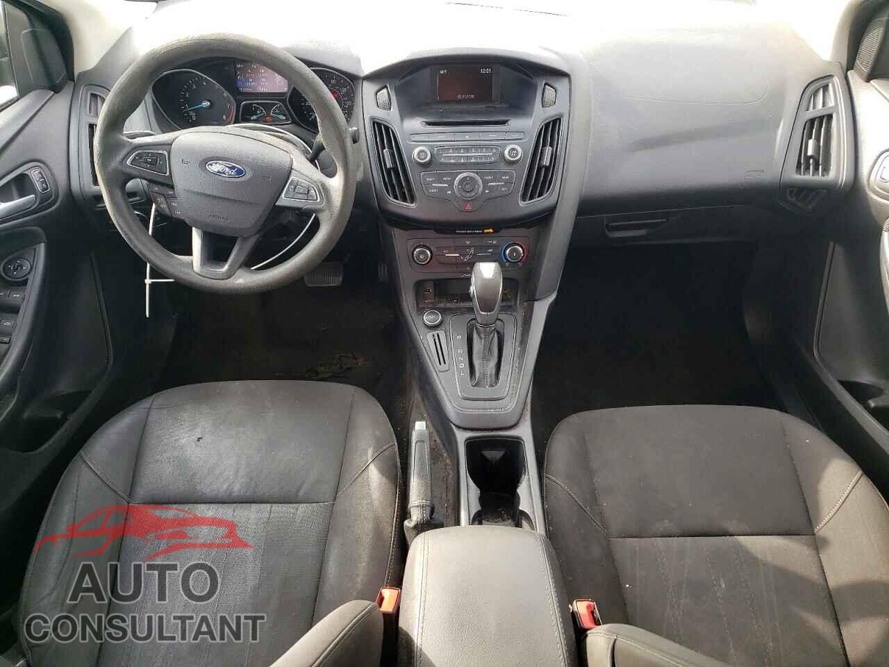 FORD FOCUS 2015 - 1FADP3F22FL262798