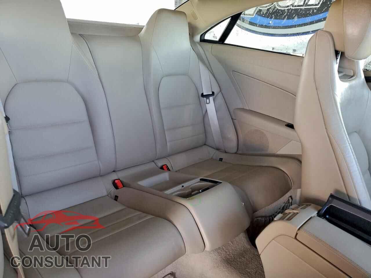 MERCEDES-BENZ E-CLASS 2012 - WDDKJ5KB8CF178859