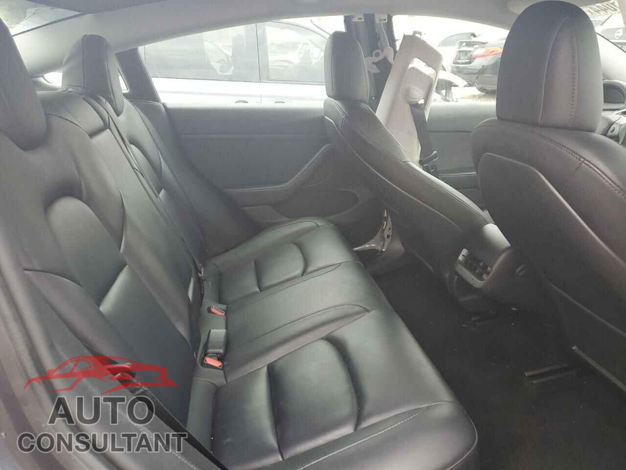TESLA MODEL 3 2022 - 5YJ3E1EAXNF372458