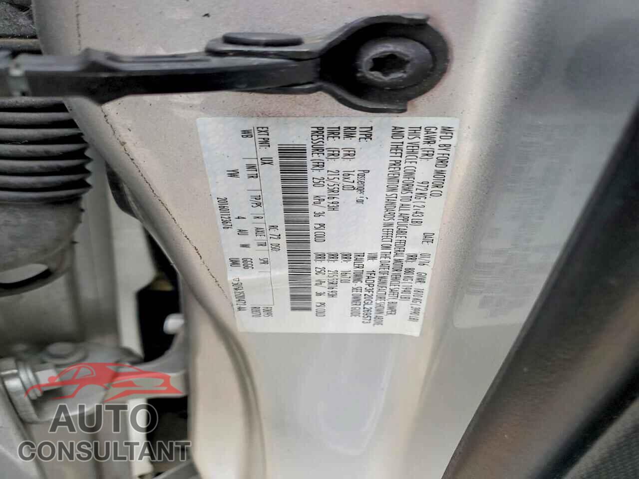 FORD FOCUS 2016 - 1FADP3F20GL269573