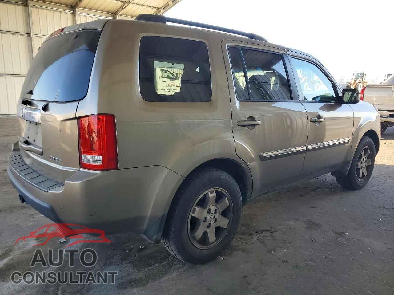 HONDA PILOT 2011 - 5FNYF3H94BB021184