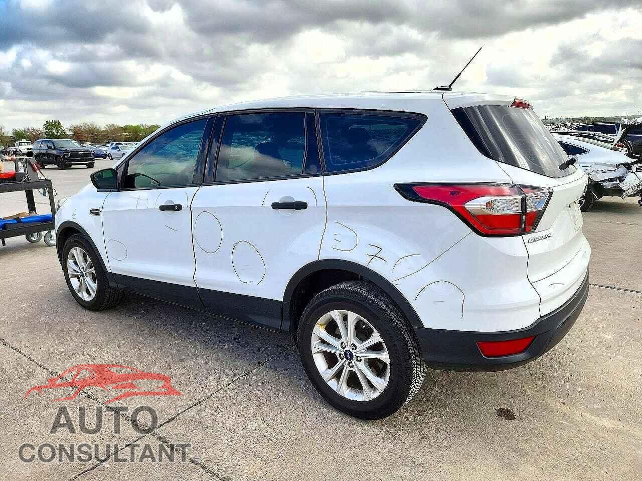 FORD ESCAPE 2018 - 1FMCU0F79JUA17309