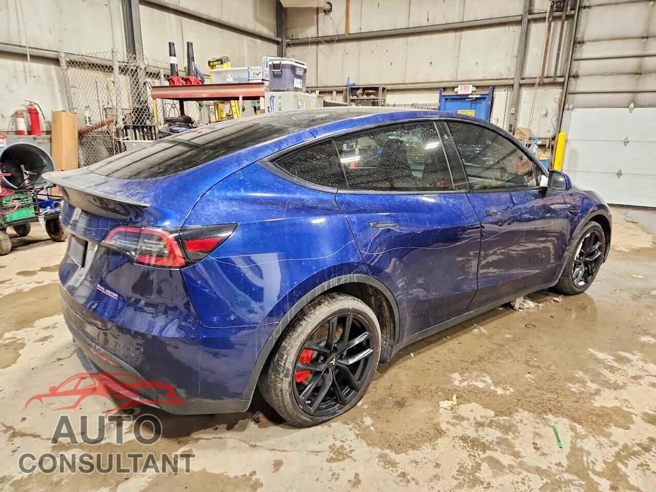 TESLA MODEL Y 2023 - 7SAYGDEF2PF583592