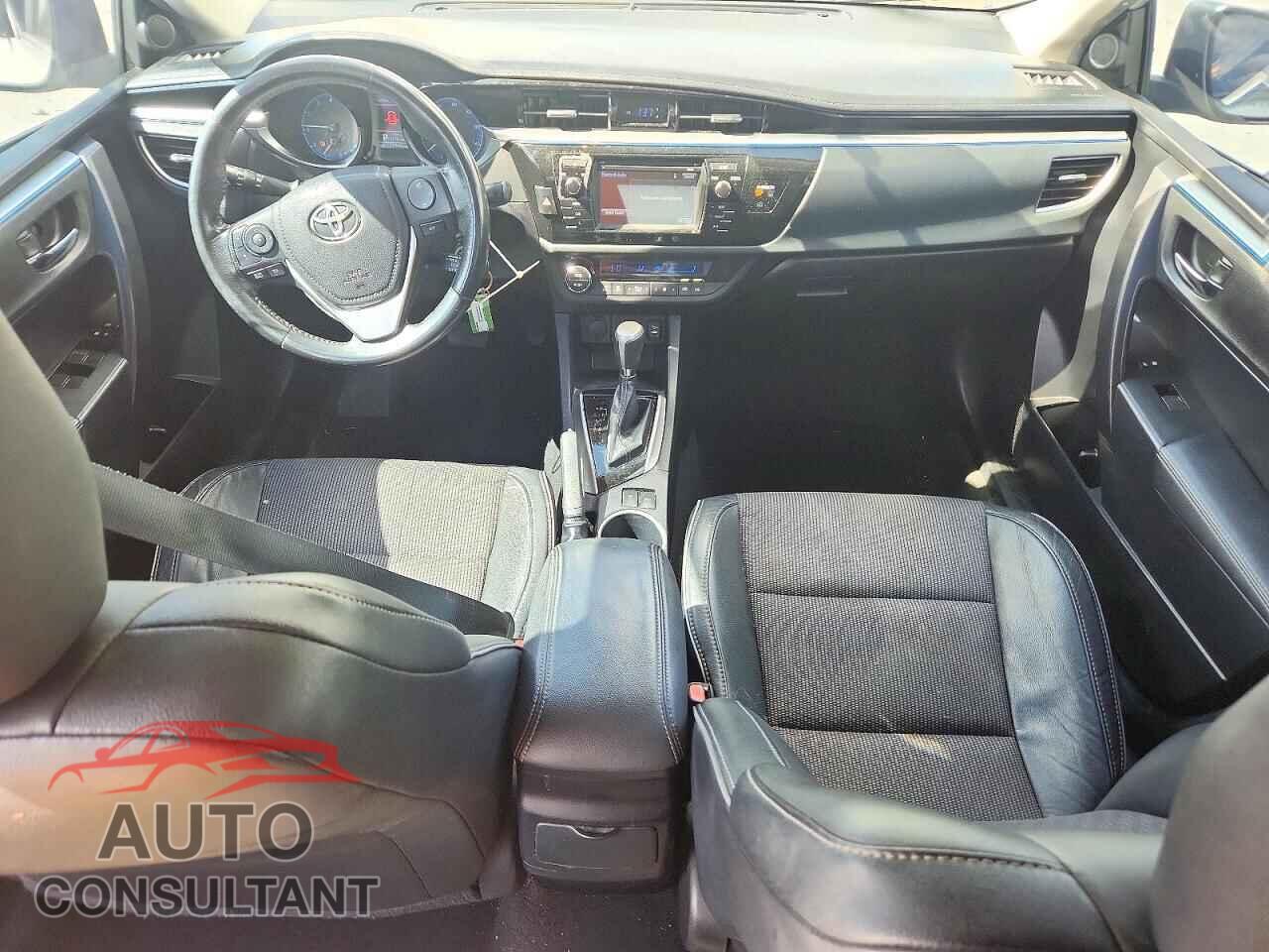TOYOTA COROLLA 2015 - 2T1BURHEXFC330292