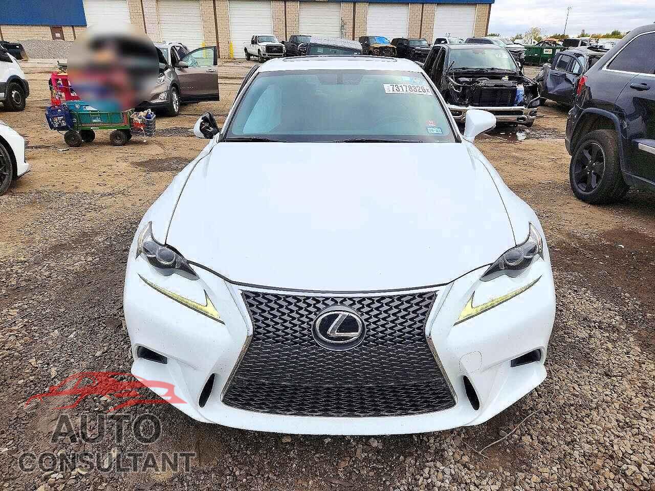 LEXUS IS 2015 - JTHBF1D26F5049271