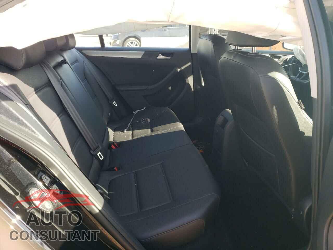 VOLKSWAGEN JETTA 2017 - 3VWDB7AJ1HM339156