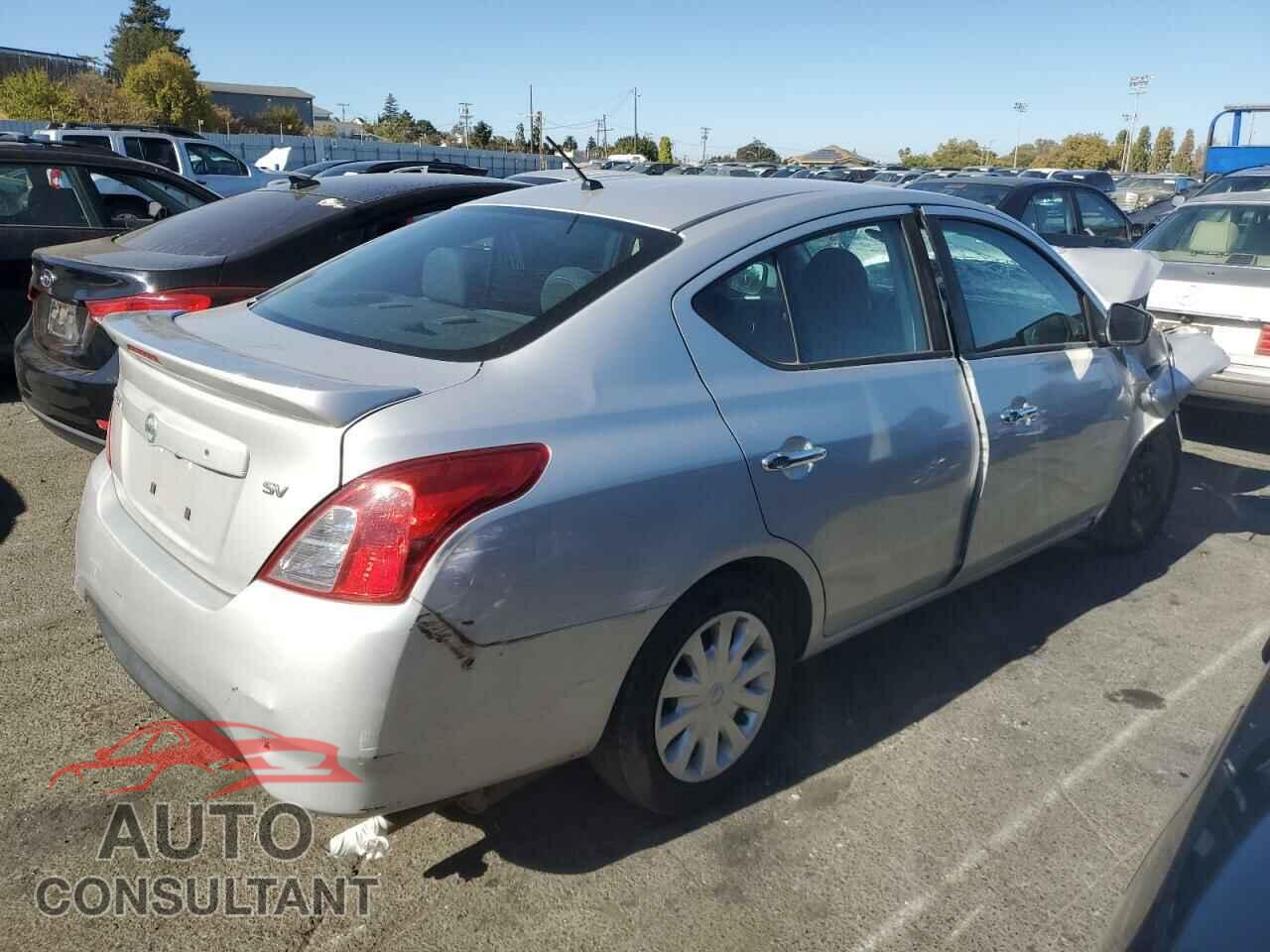 NISSAN VERSA 2019 - 3N1CN7AP3KL867002