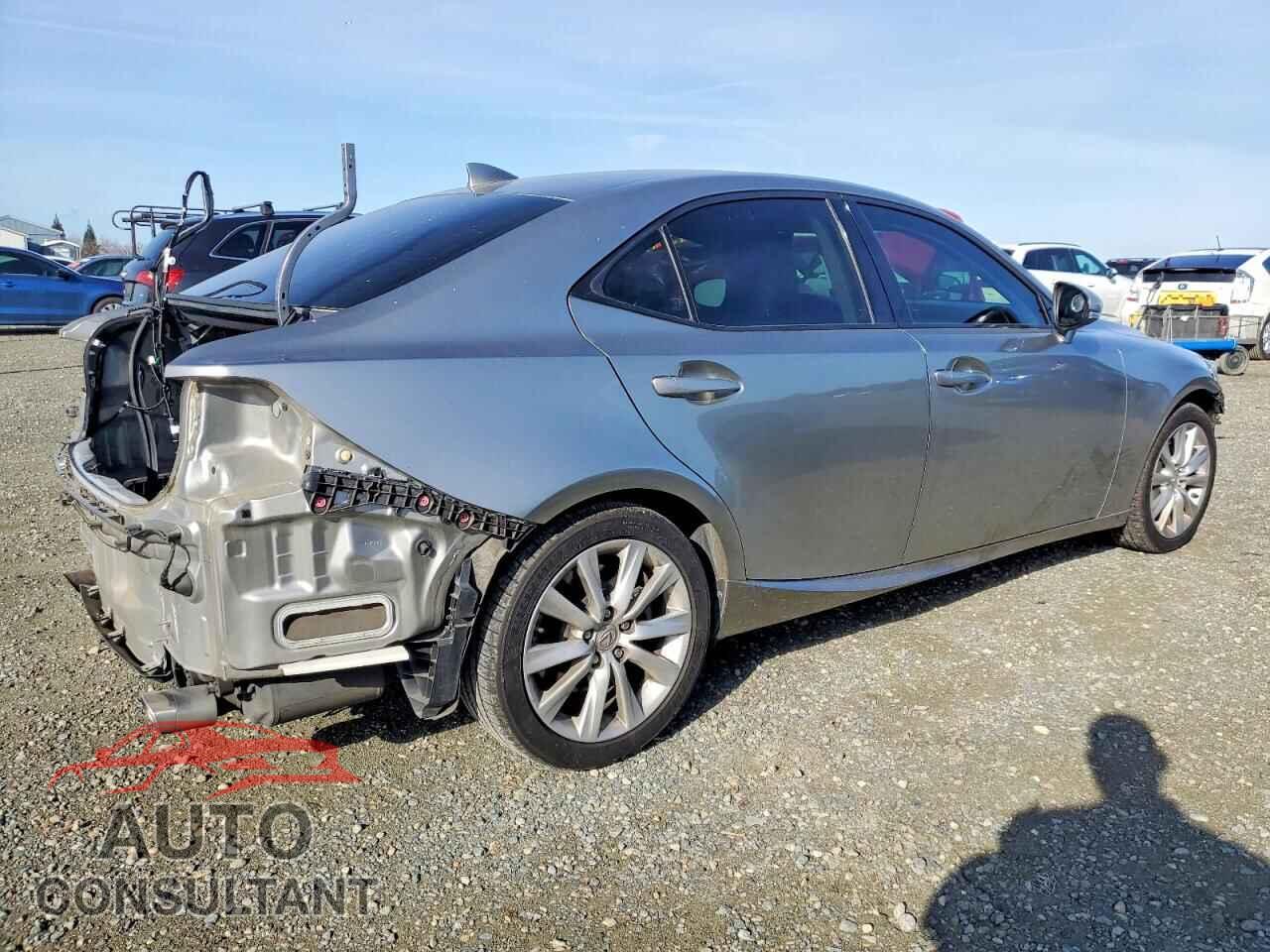 LEXUS IS 2016 - JTHBA1D28G5010004