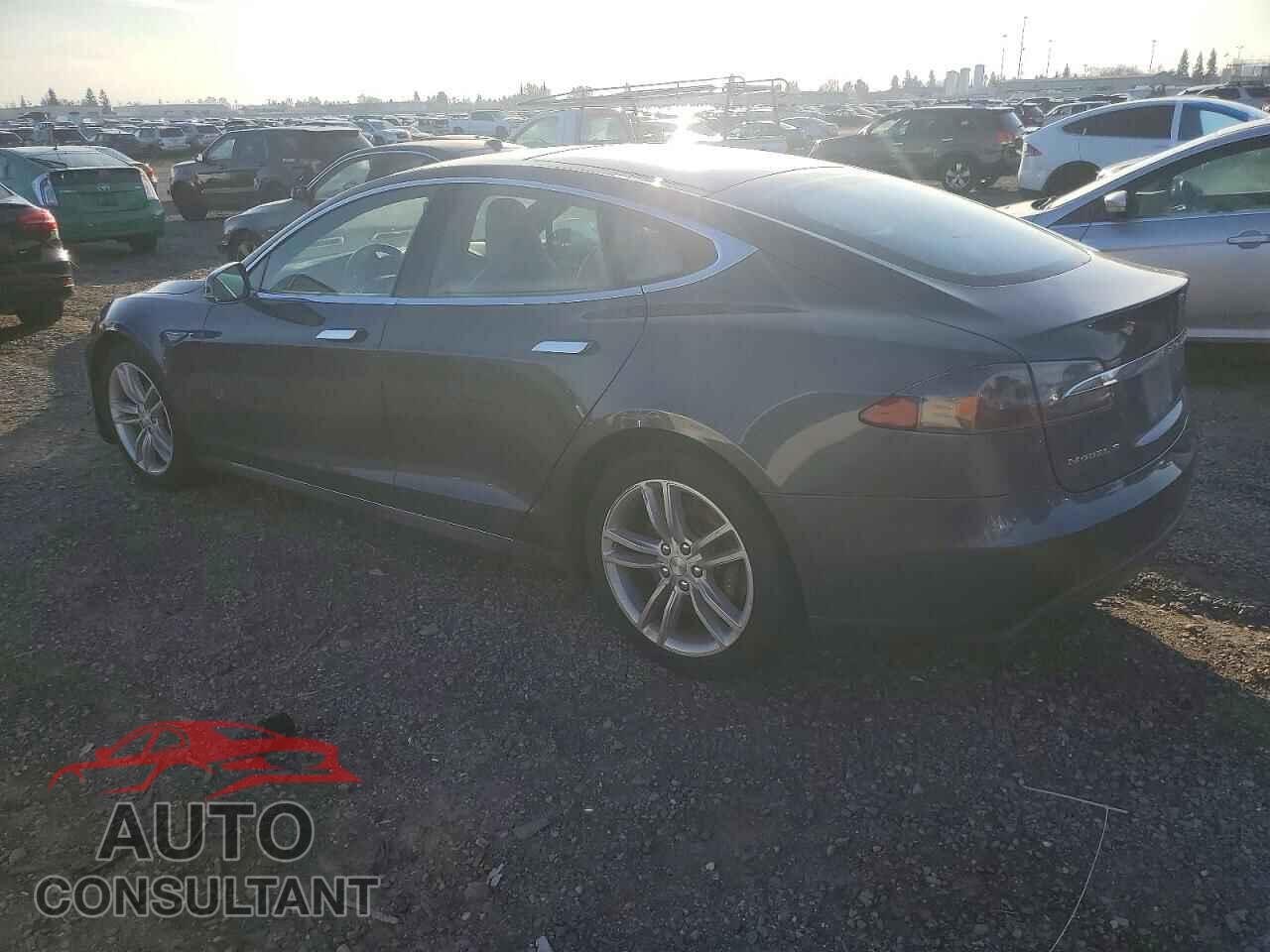 TESLA MODEL S 2015 - 5YJSA1H29FF088381