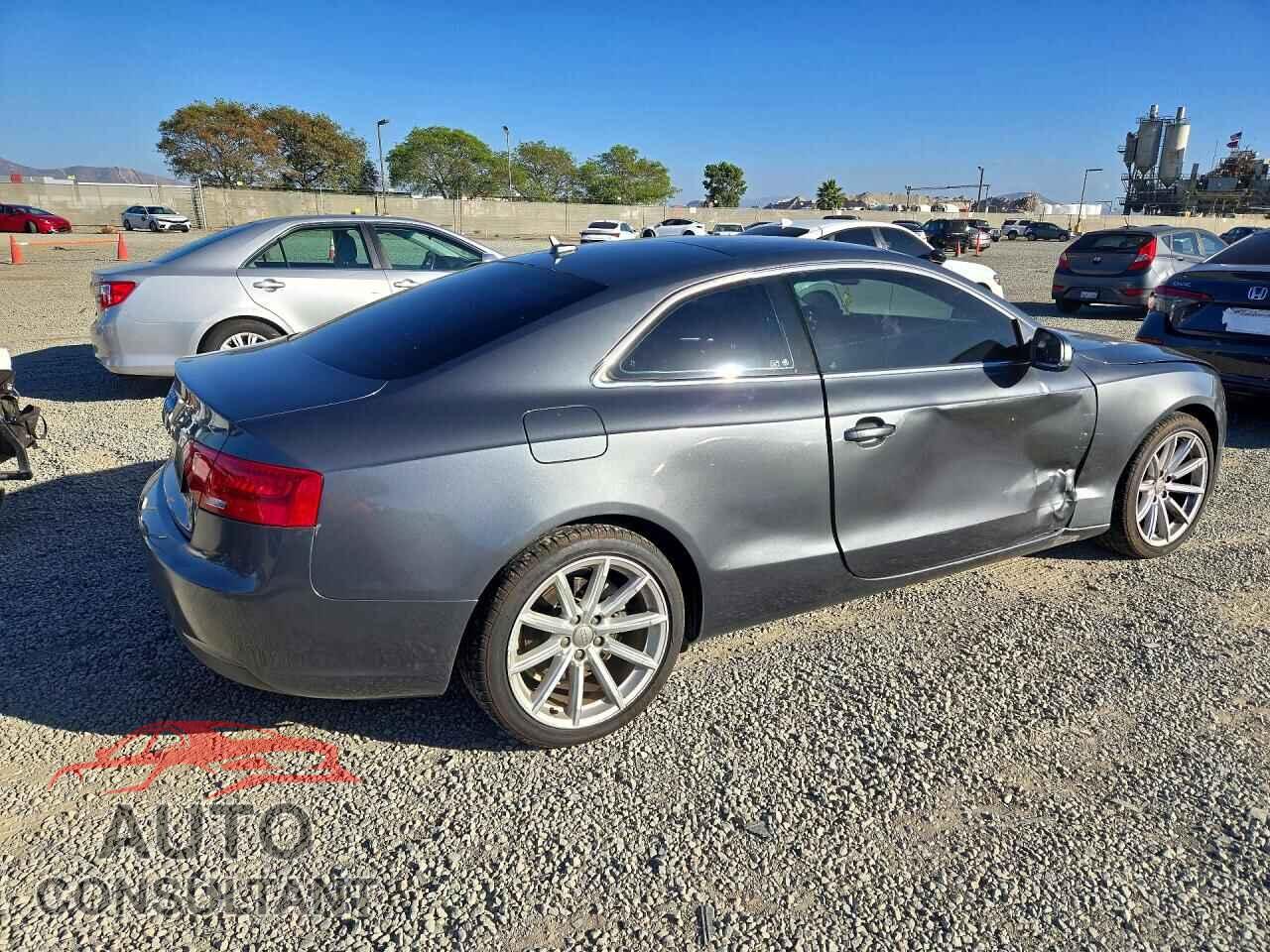 AUDI A5 2015 - WAUCFAFR9FA032002