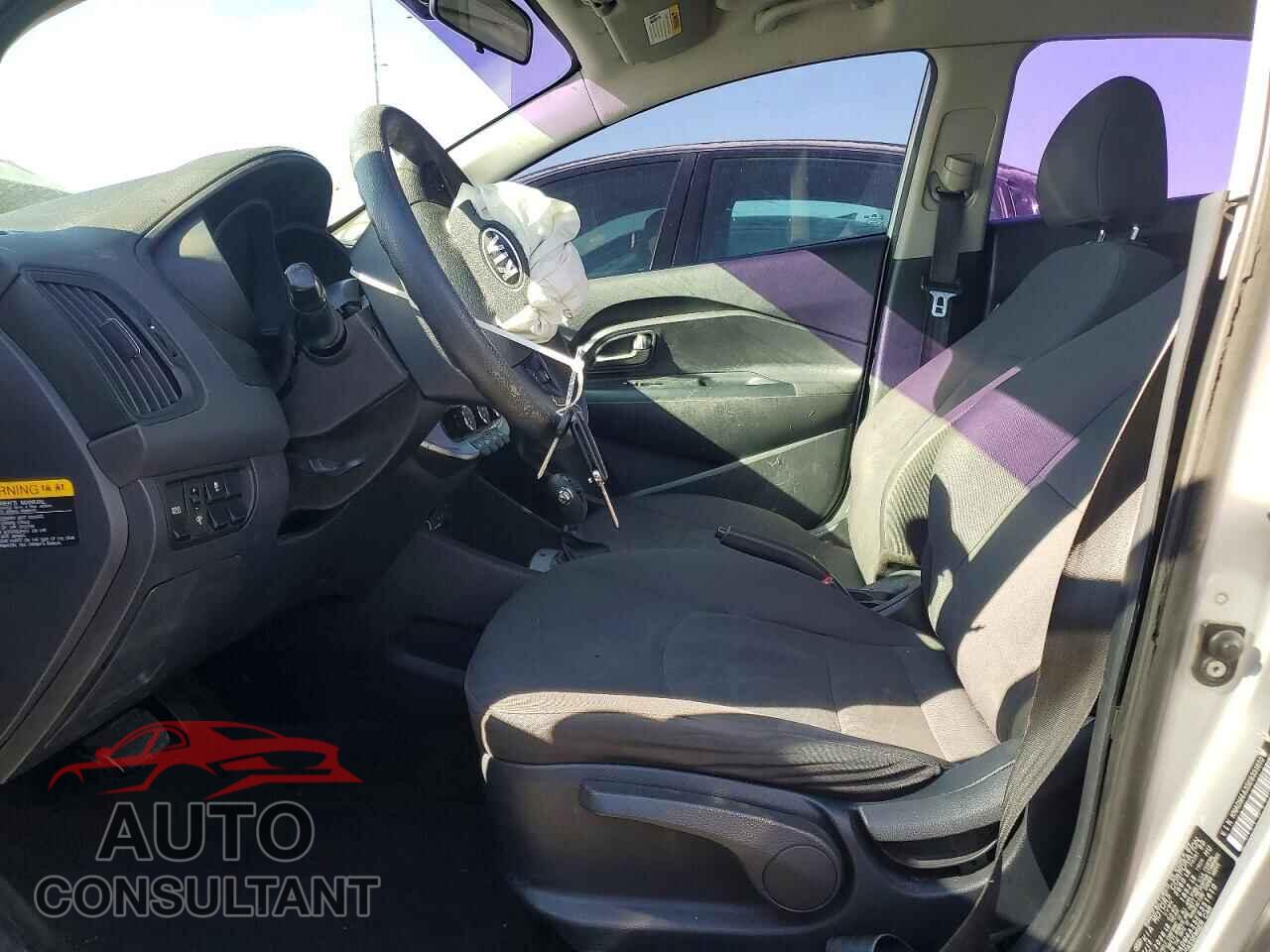 KIA RIO 2014 - KNADM4A35E6351610