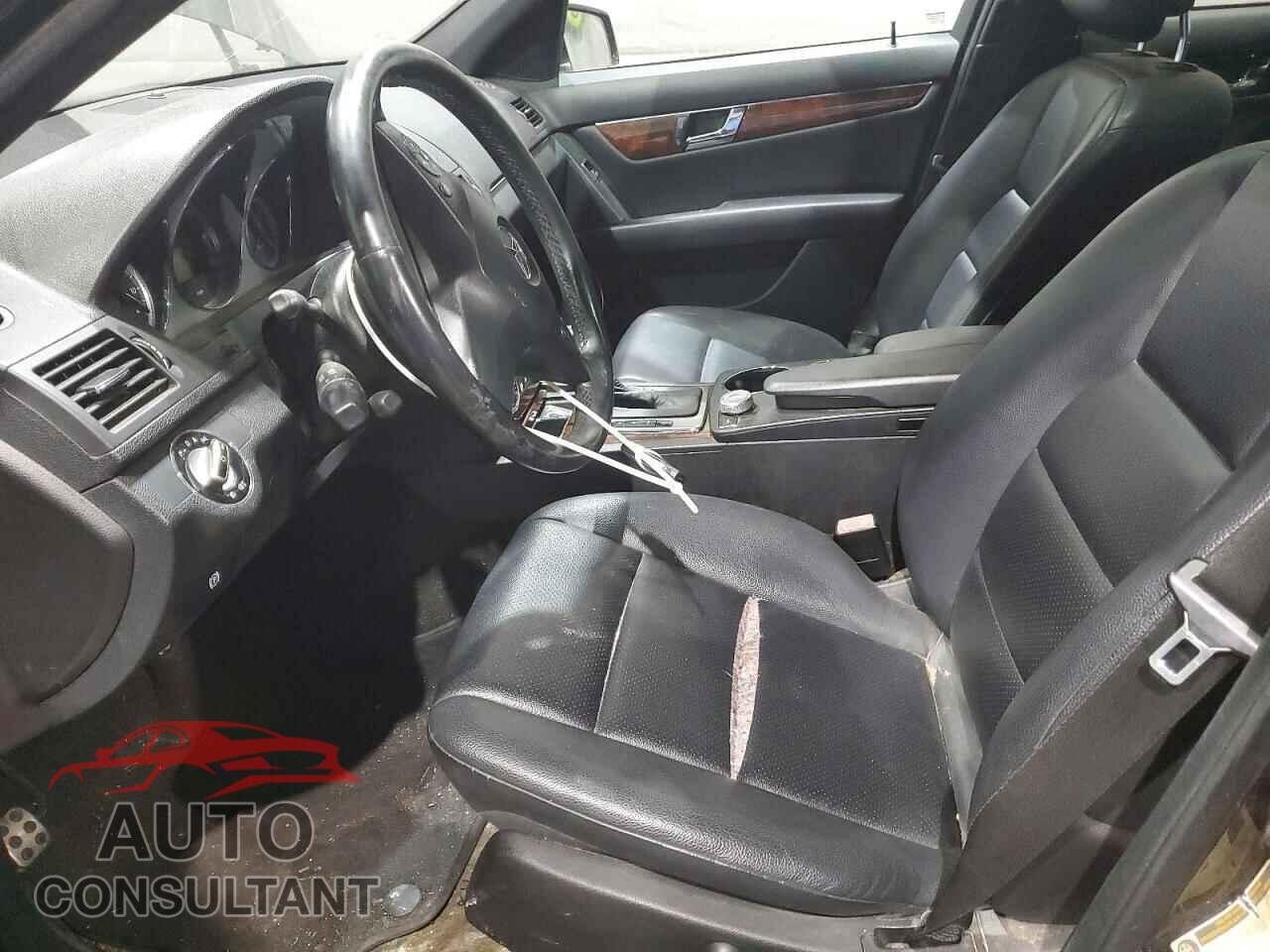 MERCEDES-BENZ C-CLASS 2010 - WDDGF8BB0AR126615