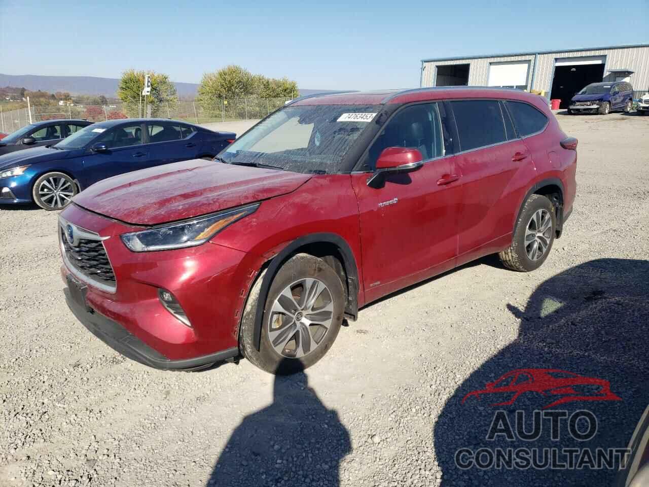 TOYOTA HIGHLANDER 2021 - 5TDGBRCHXMS066847