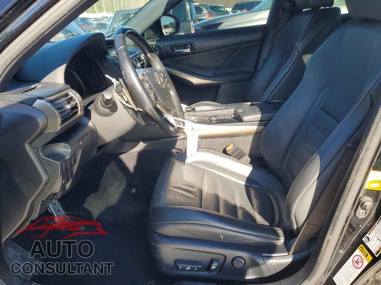 LEXUS IS 2014 - JTHCF1D26E5007668