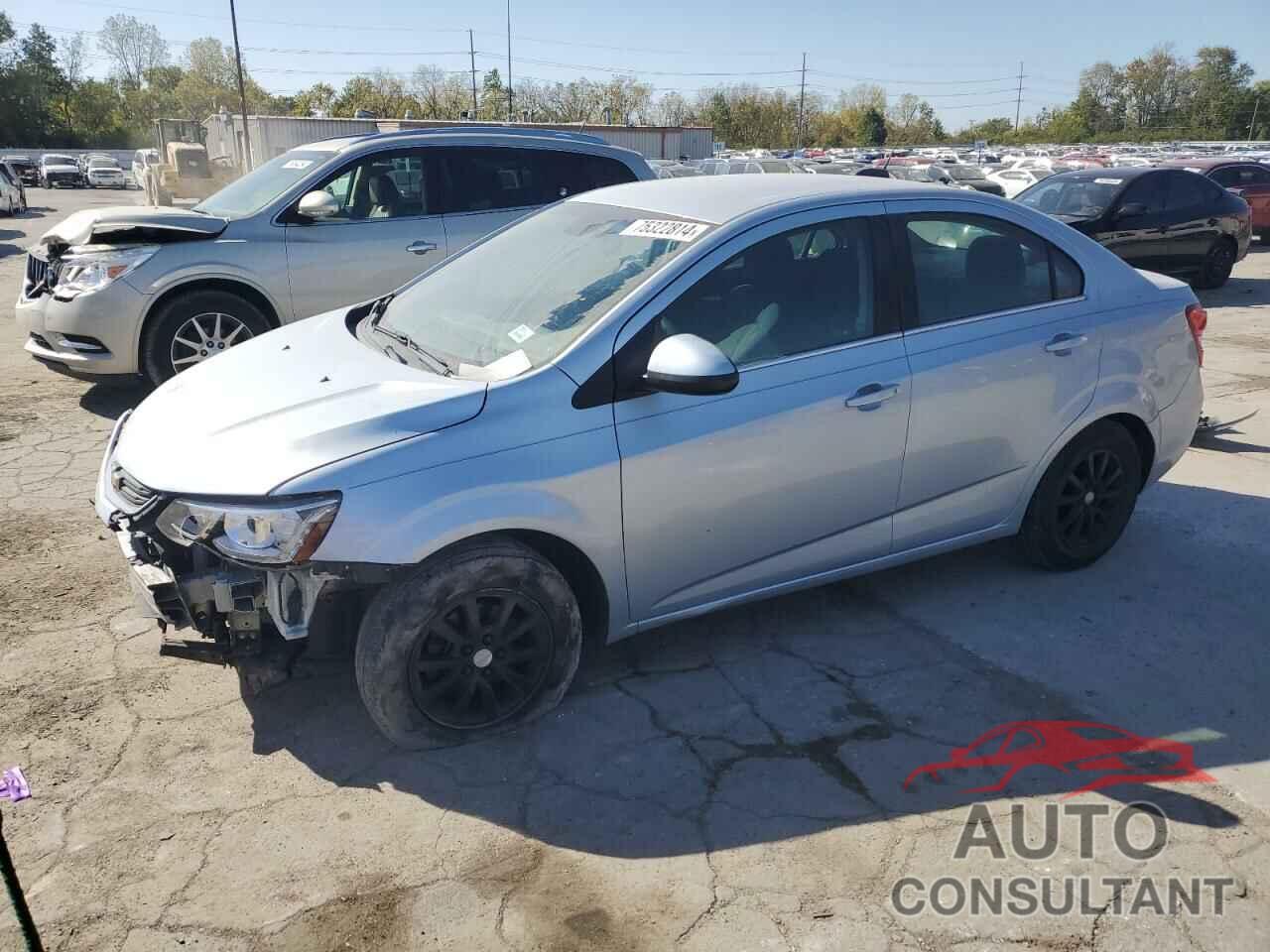 CHEVROLET SONIC 2018 - 1G1JD5SHXJ4112543
