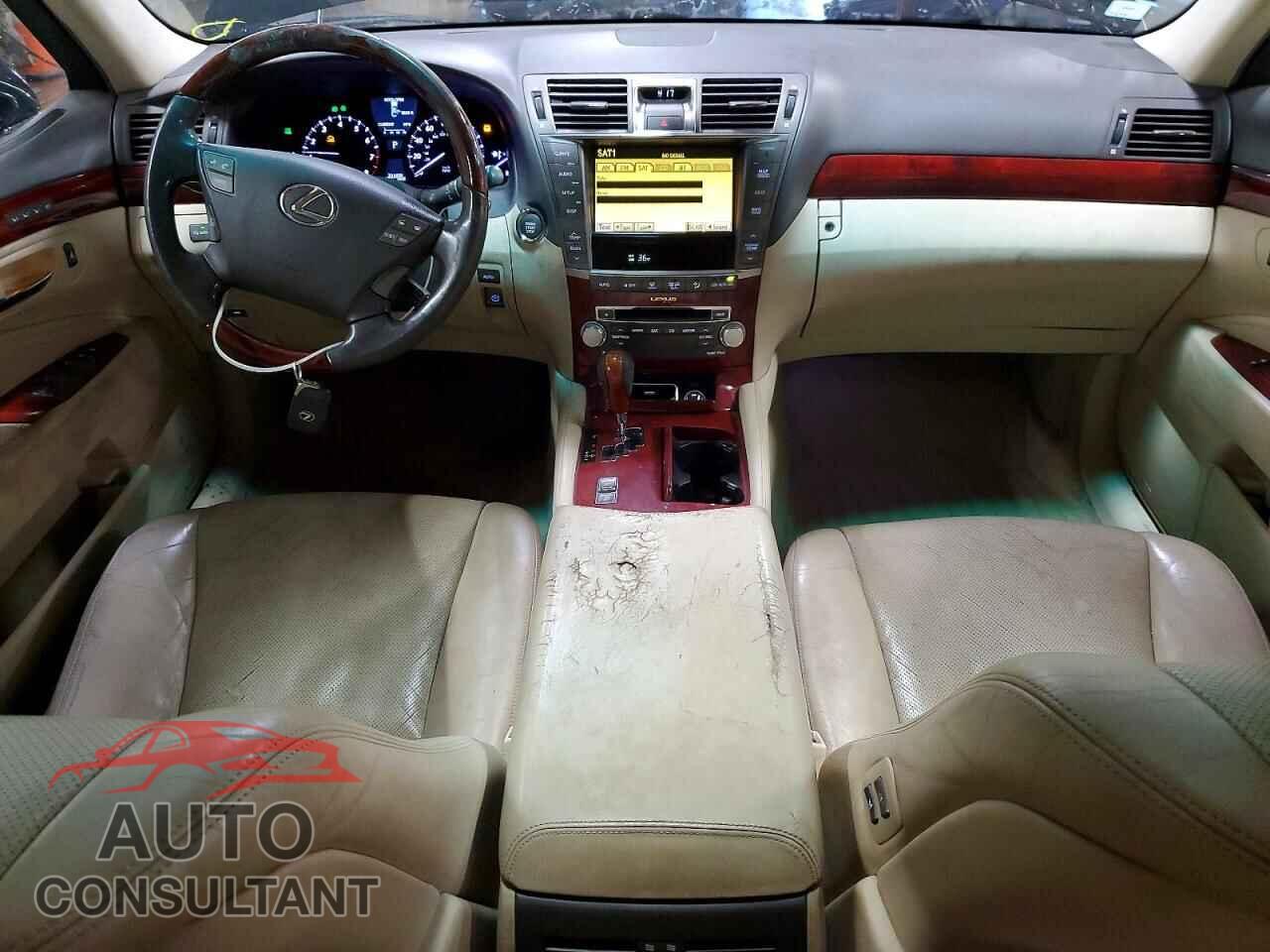 LEXUS LS460 2011 - JTHCL5EF3B5011027