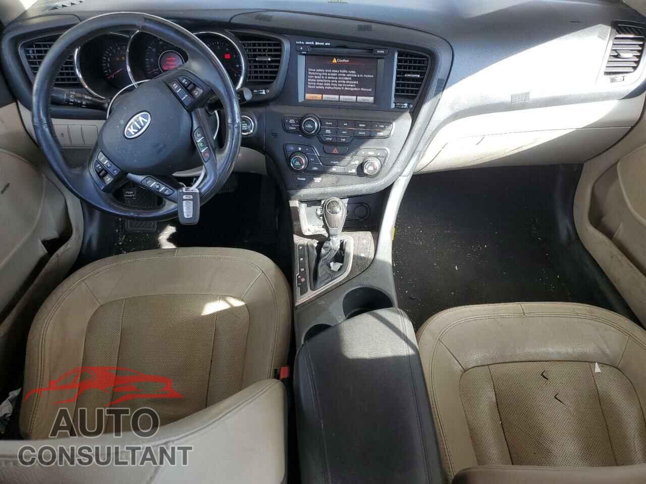 KIA OPTIMA 2011 - KNAGN4A77B5096361