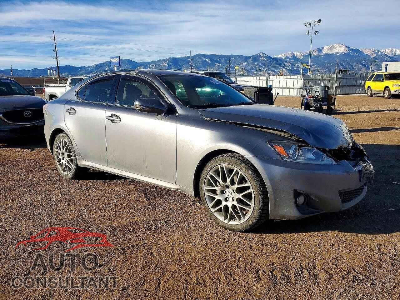 LEXUS IS 2012 - JTHCF5C2XC5059844