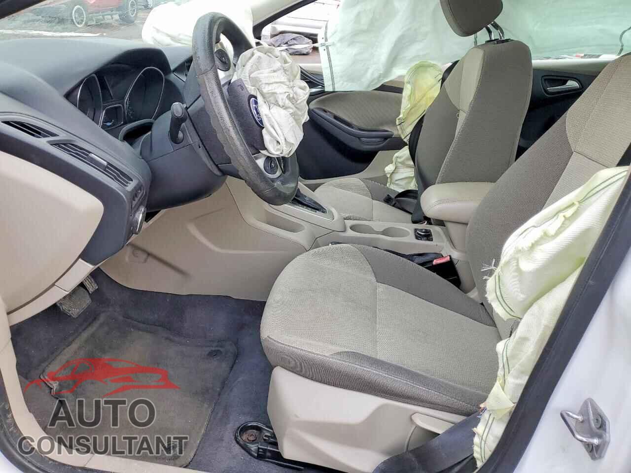 FORD FOCUS 2012 - 1FAHP3F24CL240752