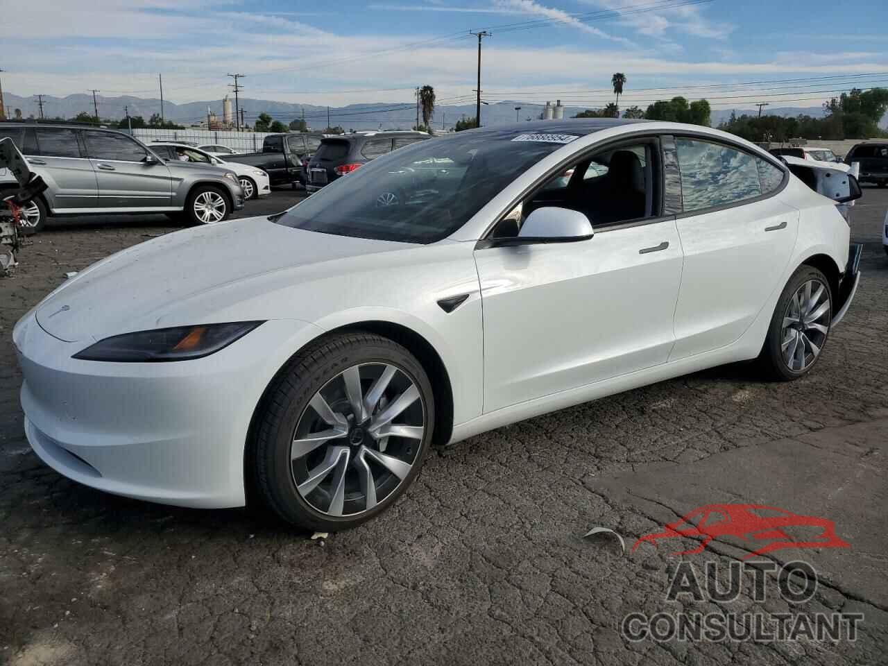 TESLA MODEL 3 2024 - 5YJ3E1EA8RF853170