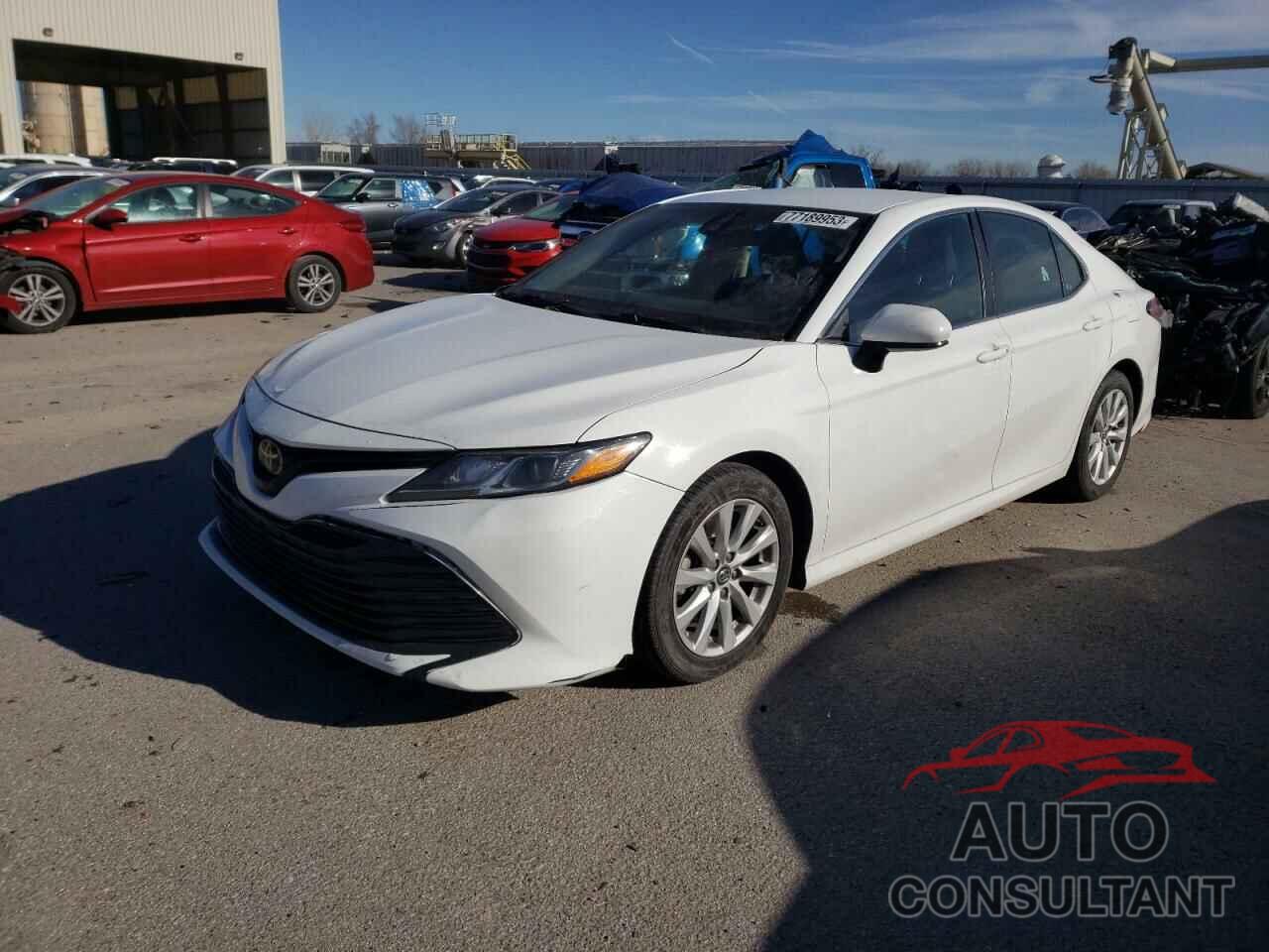 TOYOTA CAMRY 2018 - 4T1B11HK9JU581666
