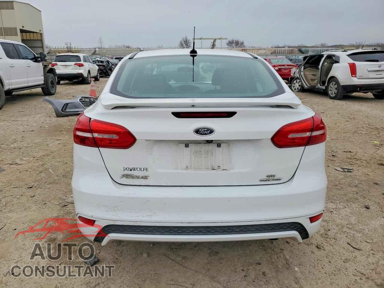 FORD FOCUS 2016 - 1FADP3F26GL293537