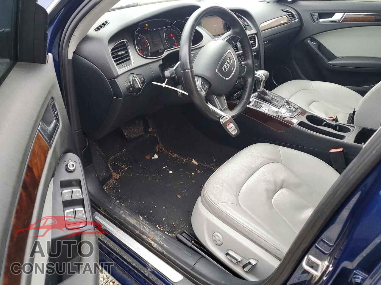 AUDI A4 2013 - WAUKFAFL3DN024507