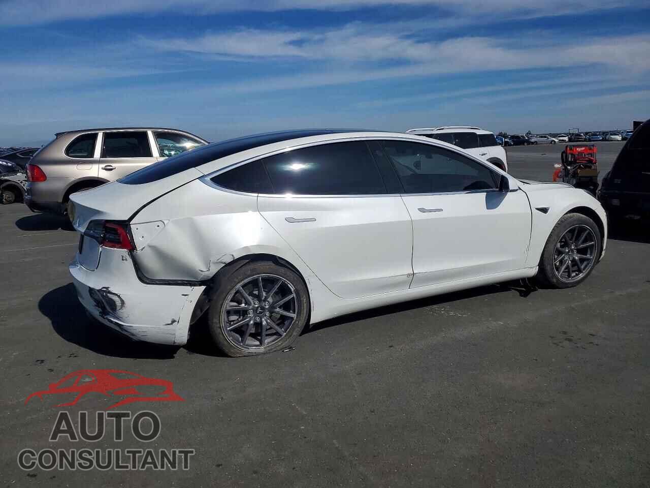 TESLA MODEL 3 2019 - 5YJ3E1EA7KF484632
