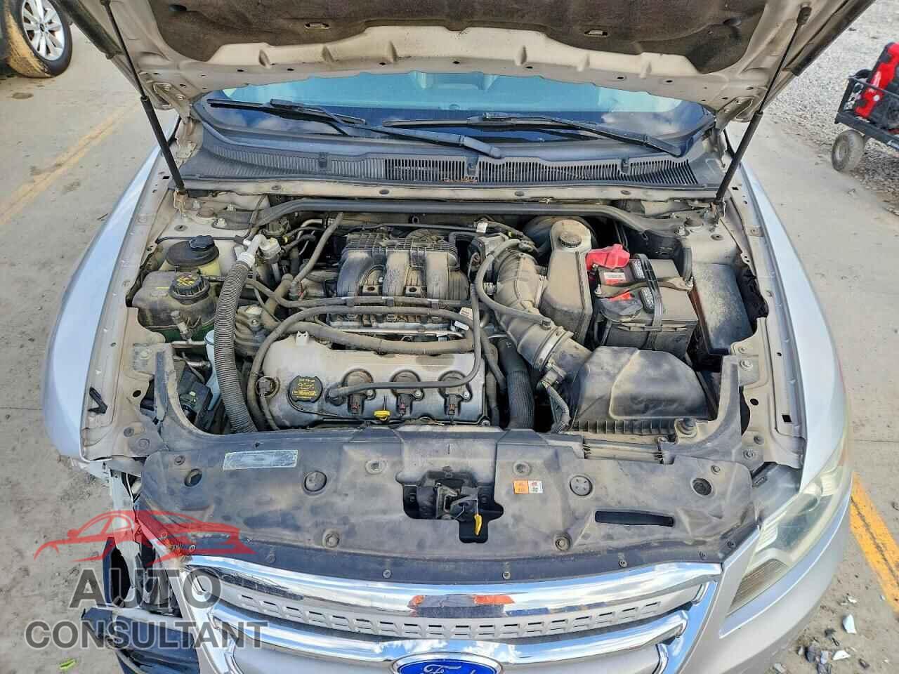 FORD TAURUS 2011 - 1FAHP2FW2BG158409