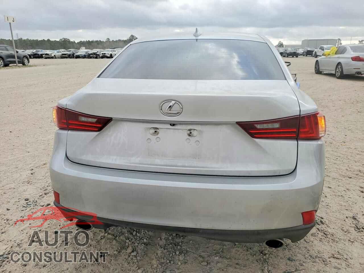 LEXUS IS 2016 - JTHBA1D26G5009871
