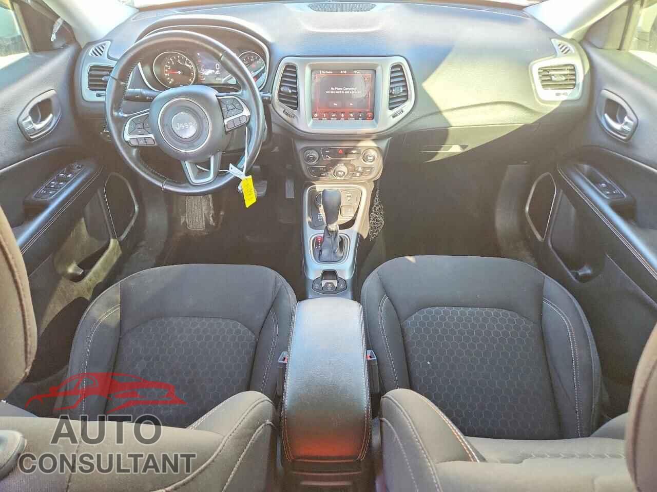 JEEP COMPASS 2020 - 3C4NJDAB8LT174478