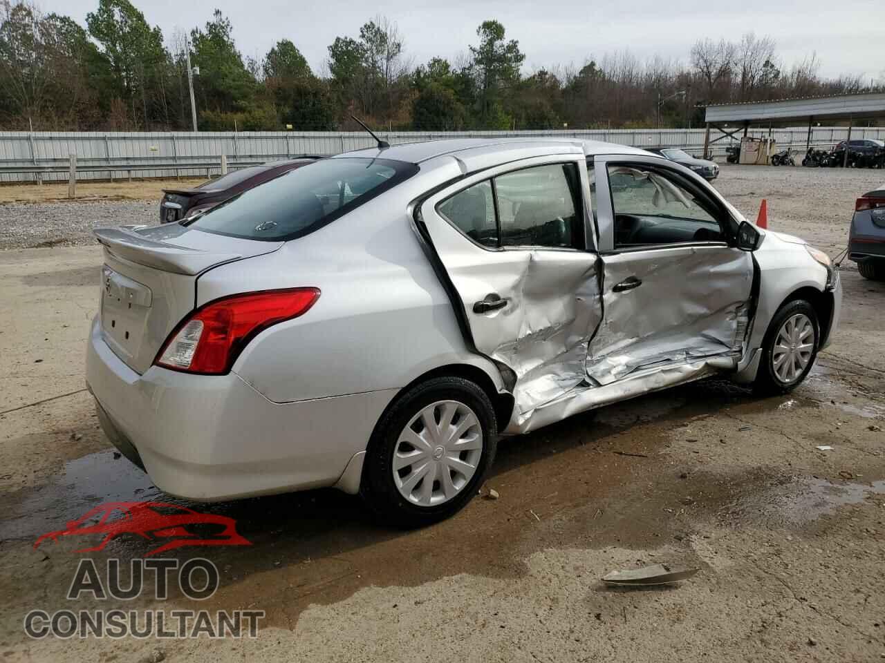 NISSAN VERSA 2017 - 3N1CN7AP7HL856416