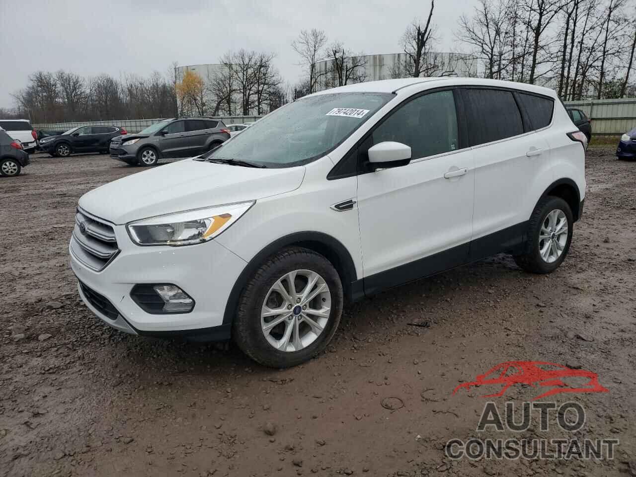 FORD ESCAPE 2017 - 1FMCU9GD3HUC17783