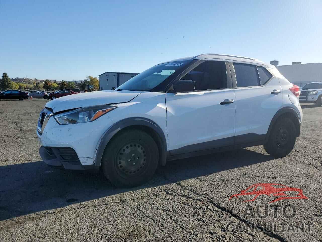 NISSAN KICKS 2018 - 3N1CP5CU1JL529338