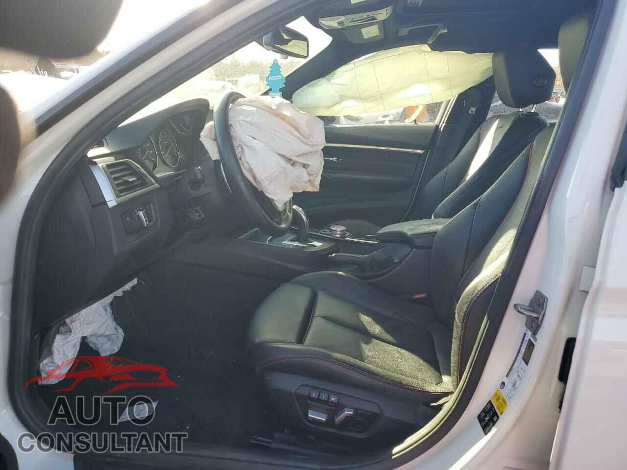 BMW 3 SERIES 2016 - WBA8E3G56GNU01098