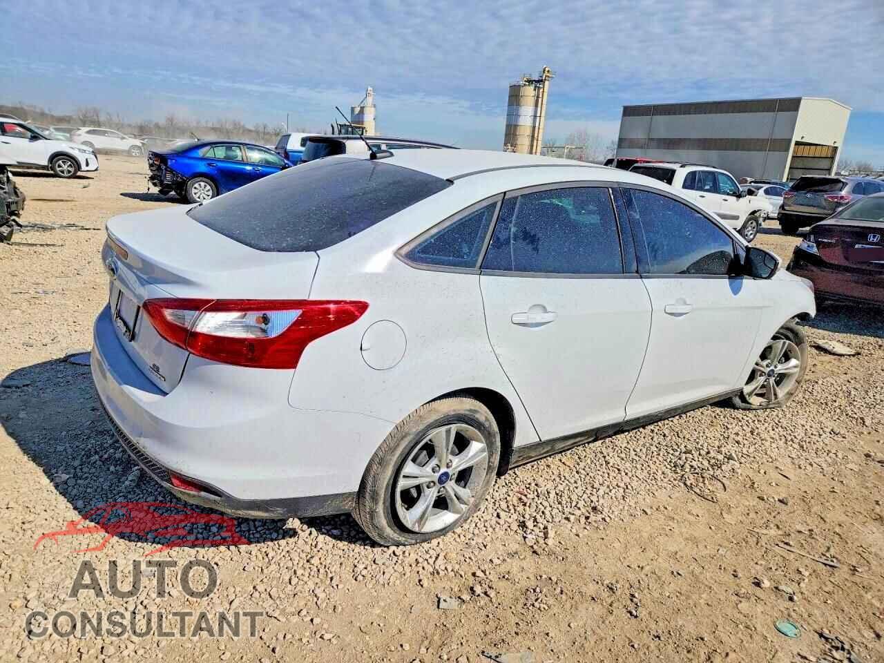 FORD FOCUS 2014 - 1FADP3F22EL412892