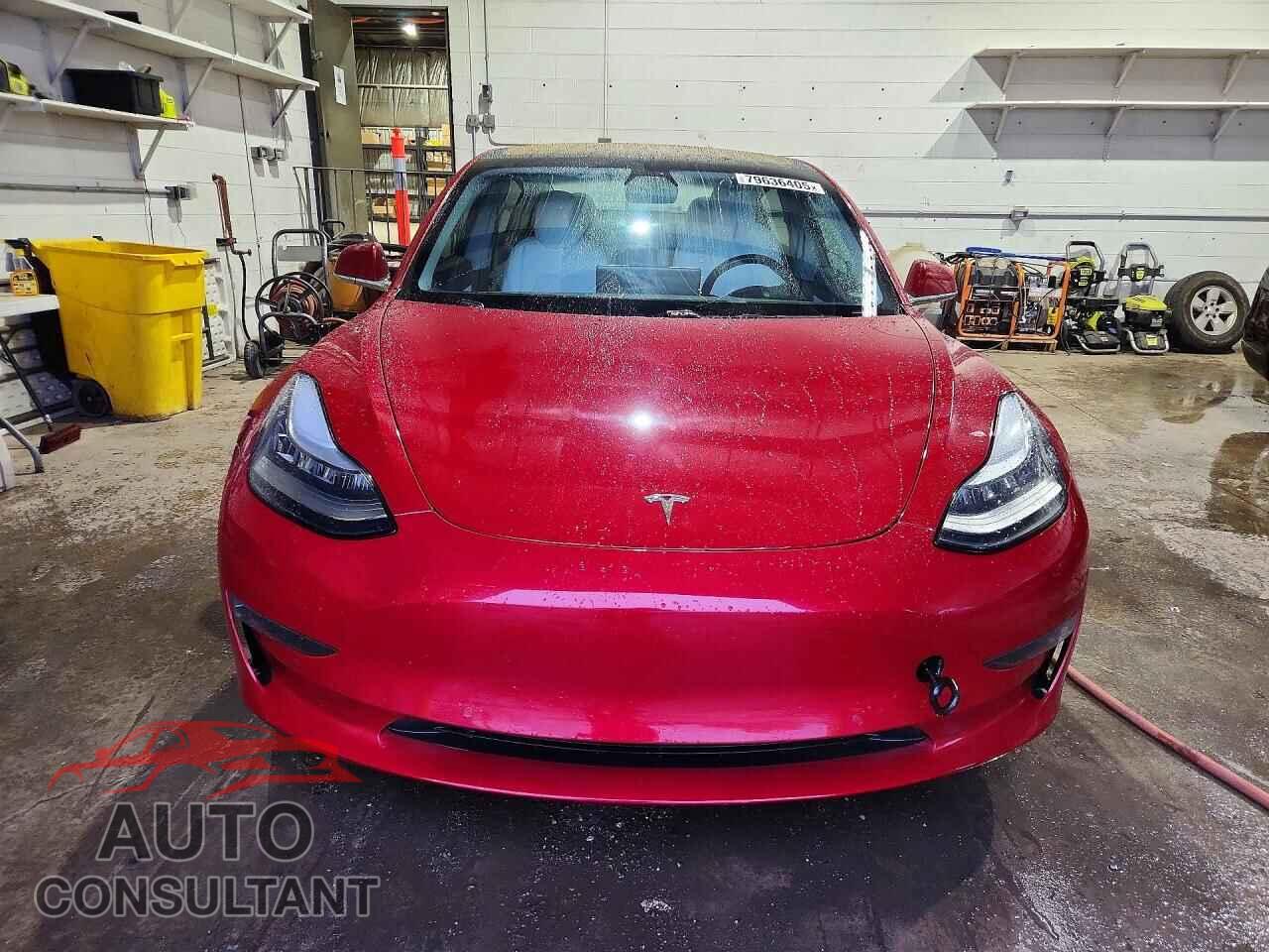 TESLA MODEL 3 2018 - 5YJ3E1EB7JF100744