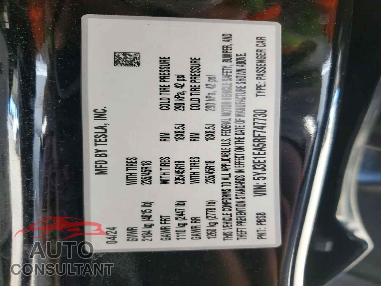 TESLA MODEL 3 2024 - 5YJ3E1EA5RF747730