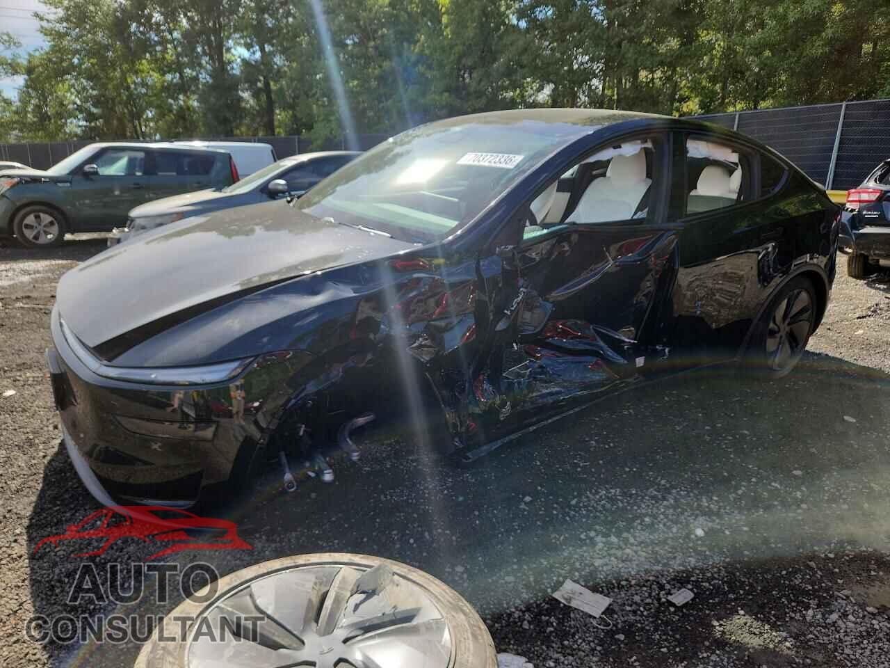 TESLA MODEL Y 2026 - 7SAYGDED3TF658602