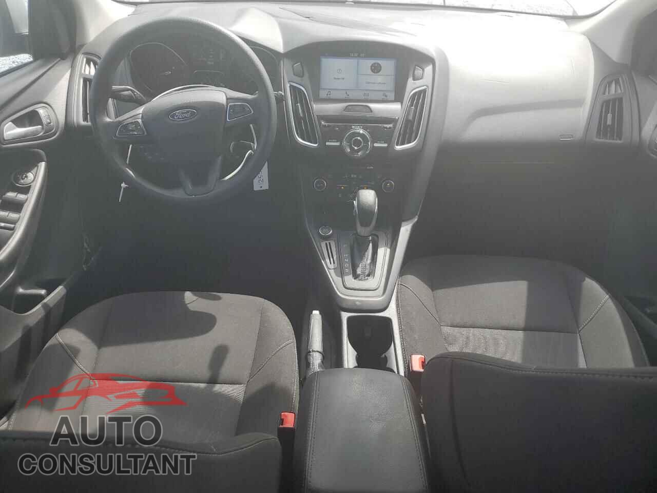 FORD FOCUS 2017 - 1FADP3M22HL312332