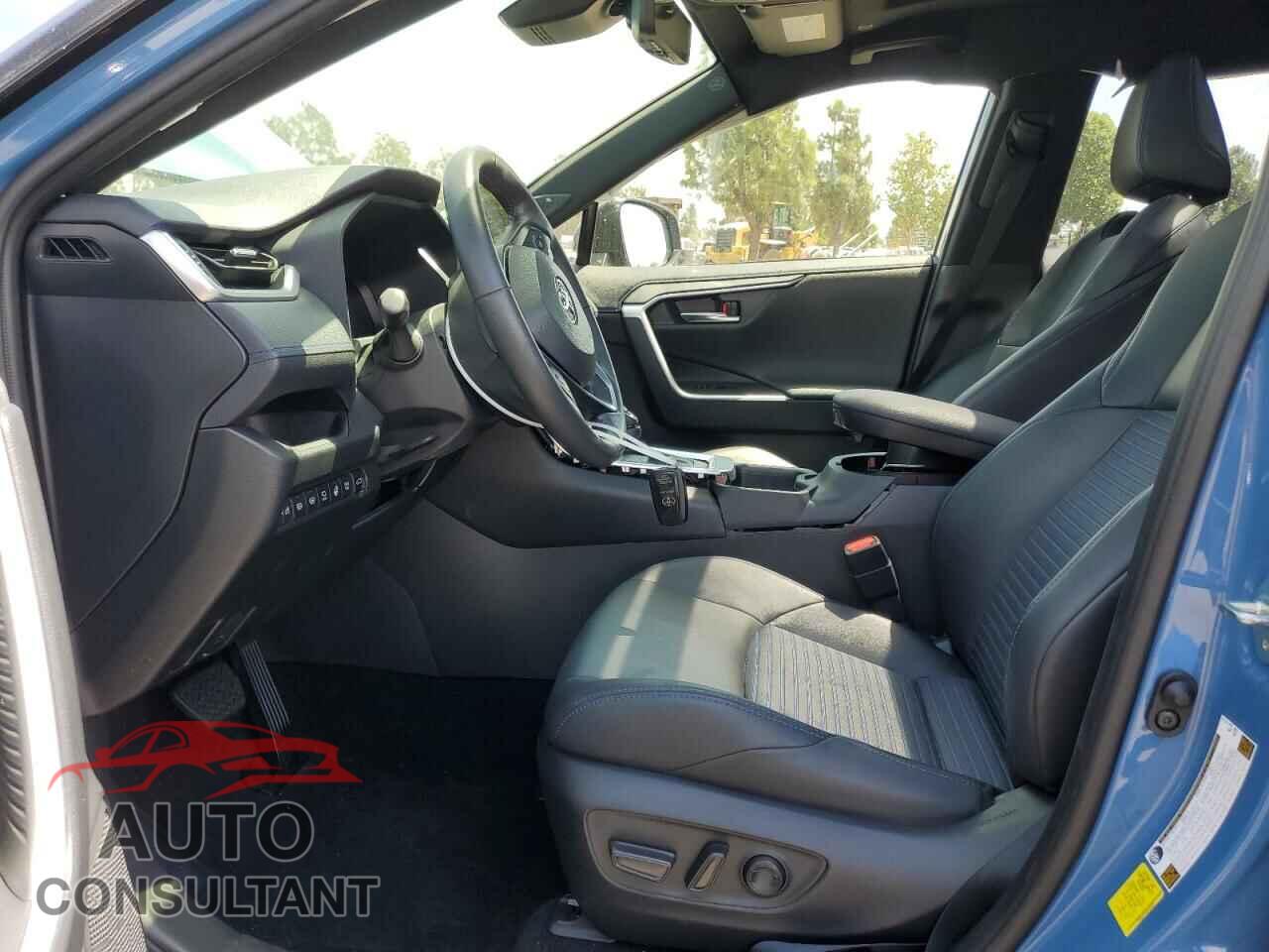 TOYOTA RAV4 2024 - JTME6RFV5RJ053473
