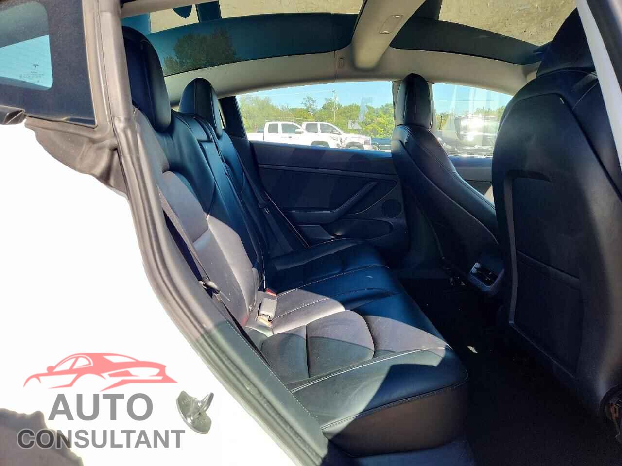 TESLA MODEL 3 2021 - 5YJ3E1EB2MF096526