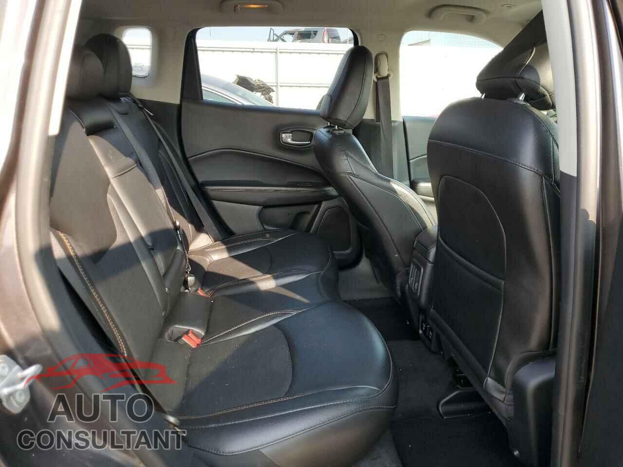 JEEP COMPASS 2019 - 3C4NJDBB9KT600806